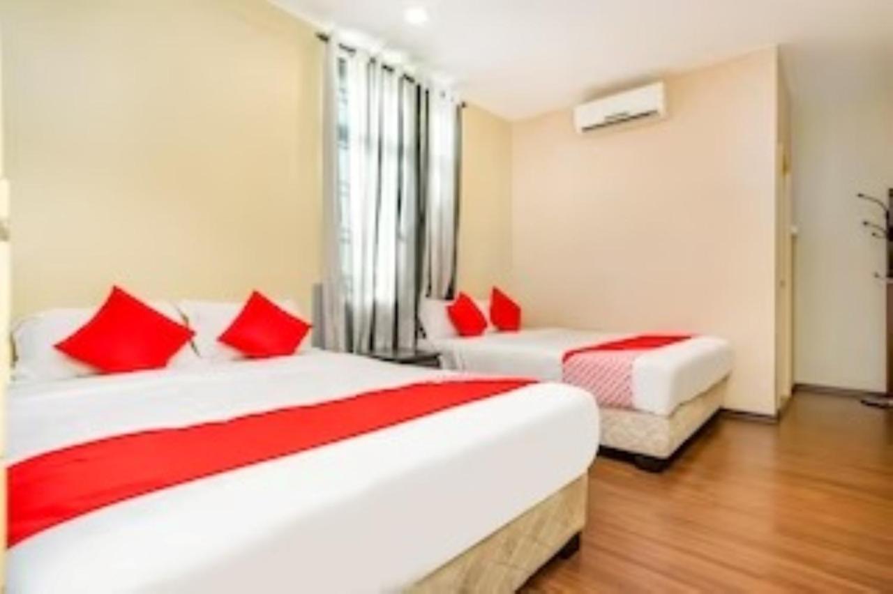 D'Pinetrees Hotel Johor Bahru Extérieur photo